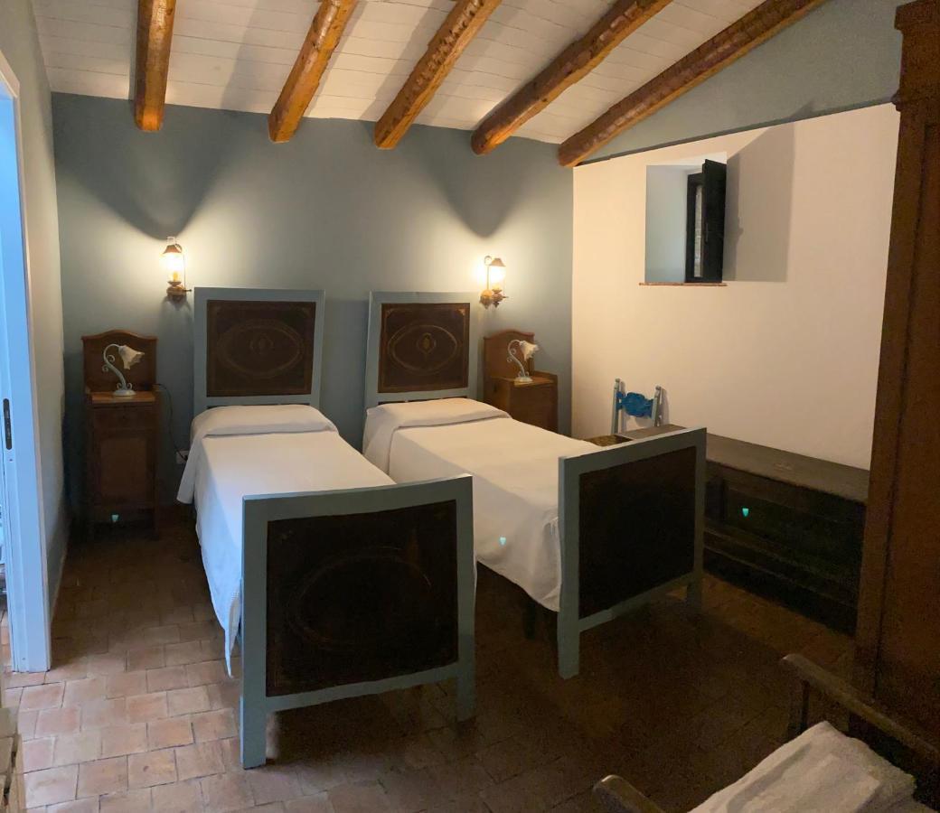 Bed And Breakfast Il Glicine Piedimonte Etneo Exterior foto